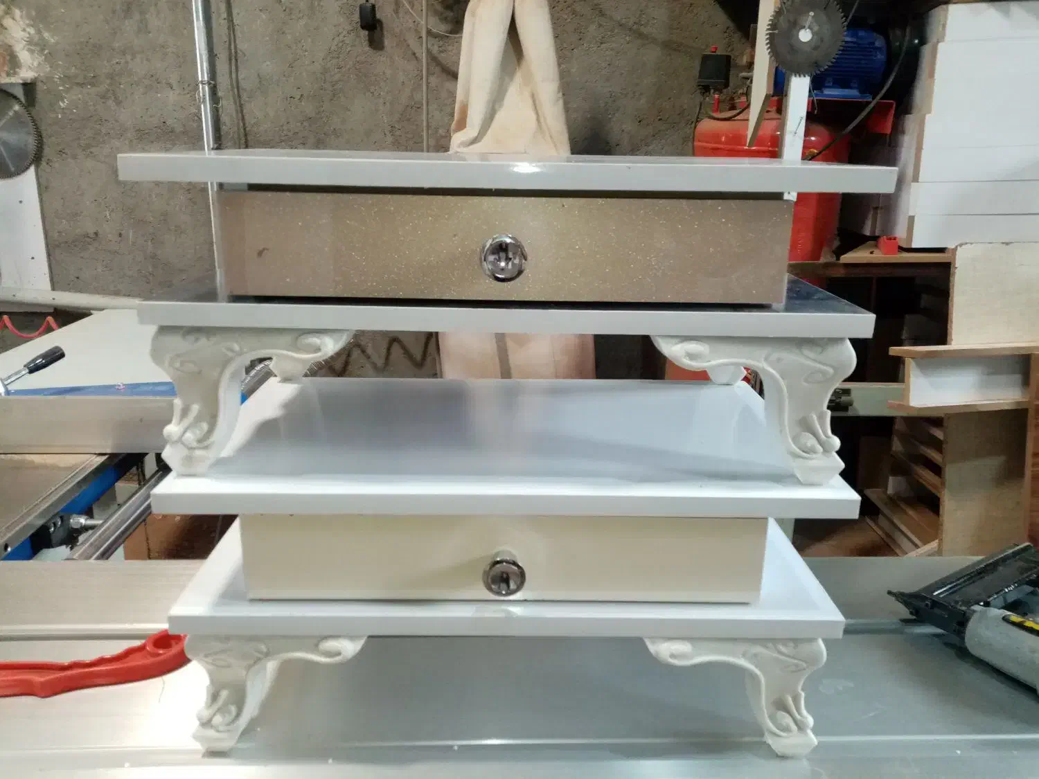 میز چرخ خیاطی|مبلمان خانگی و میز عسلی|آذرشهر, |دیوار