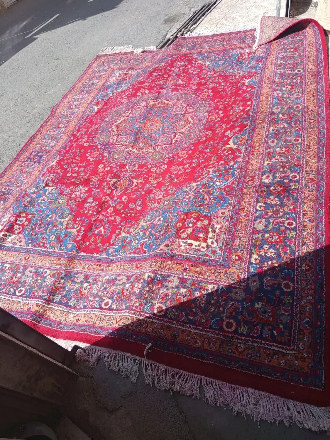 فرش دوازده متری دست بافت سالم|فرش|نسیم‌شهر, |دیوار