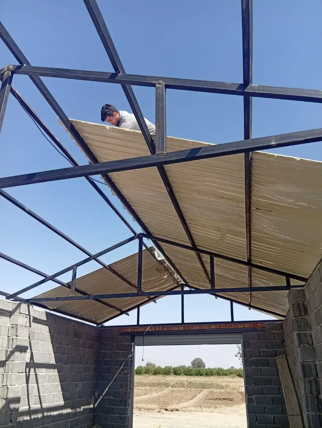 جوشکاری و شیروانی کوبی|خدمات پیشه و مهارت|صوفیان, |دیوار