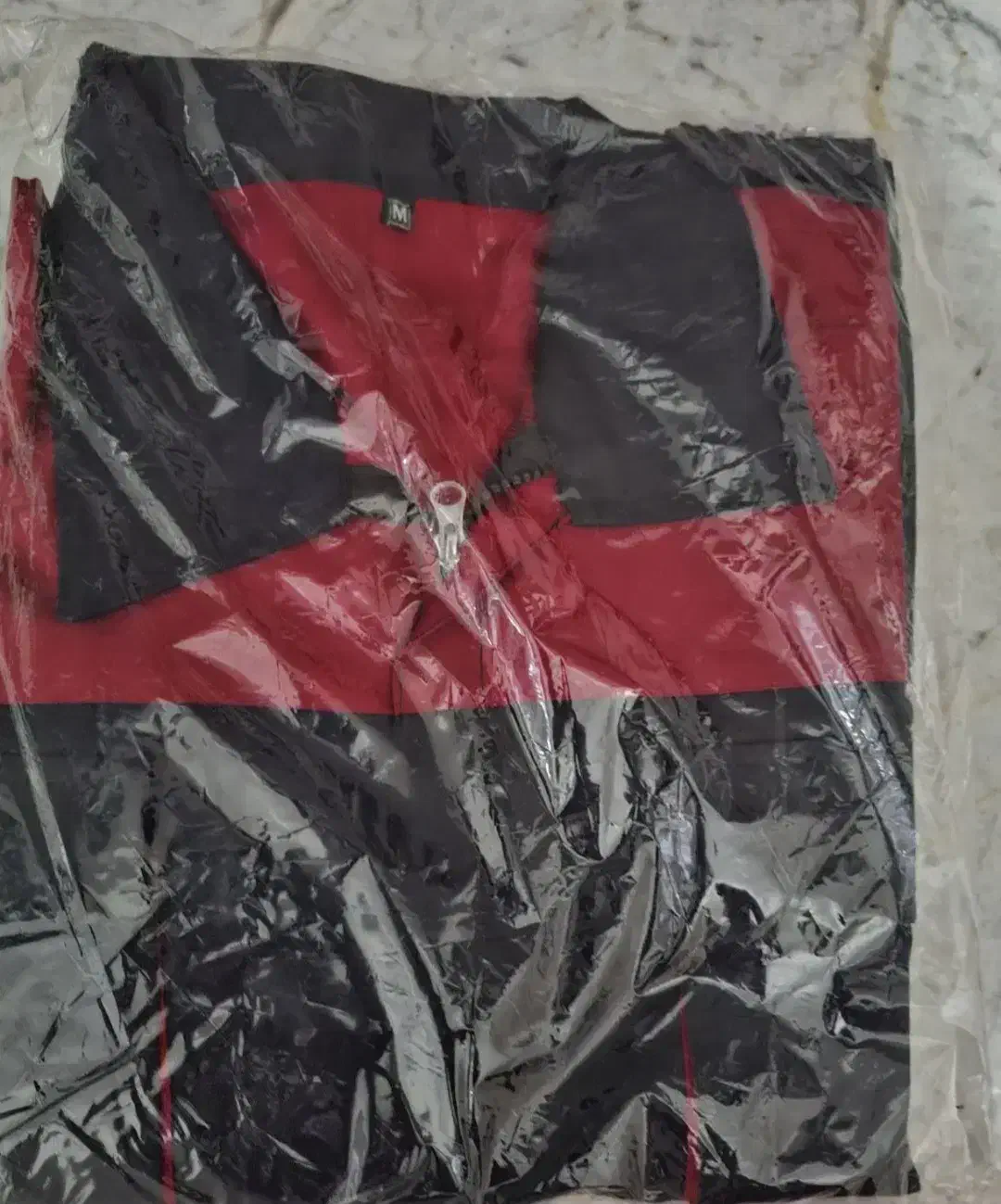 کفش ولباس کار|لباس|فولادشهر, B2|دیوار