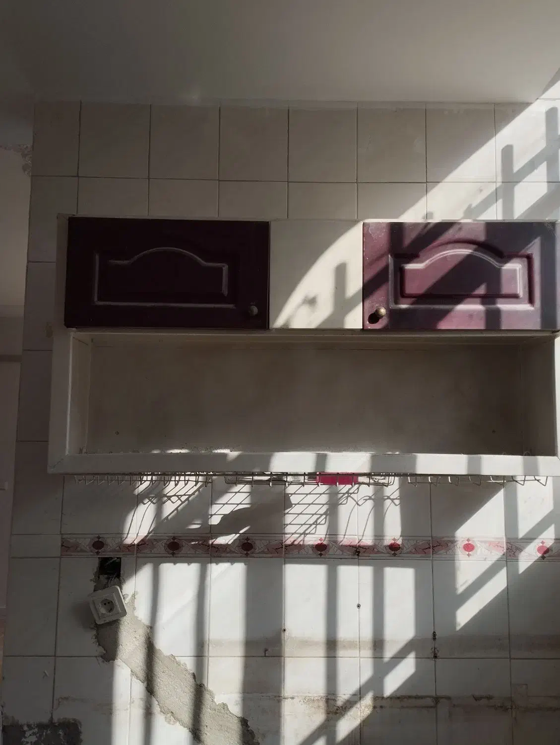 کابینت فلزی،هود،سینک ظرفشویی|مصالح و تجهیزات ساختمان|شاهین‌شهر, شهرک گلدیس|دیوار