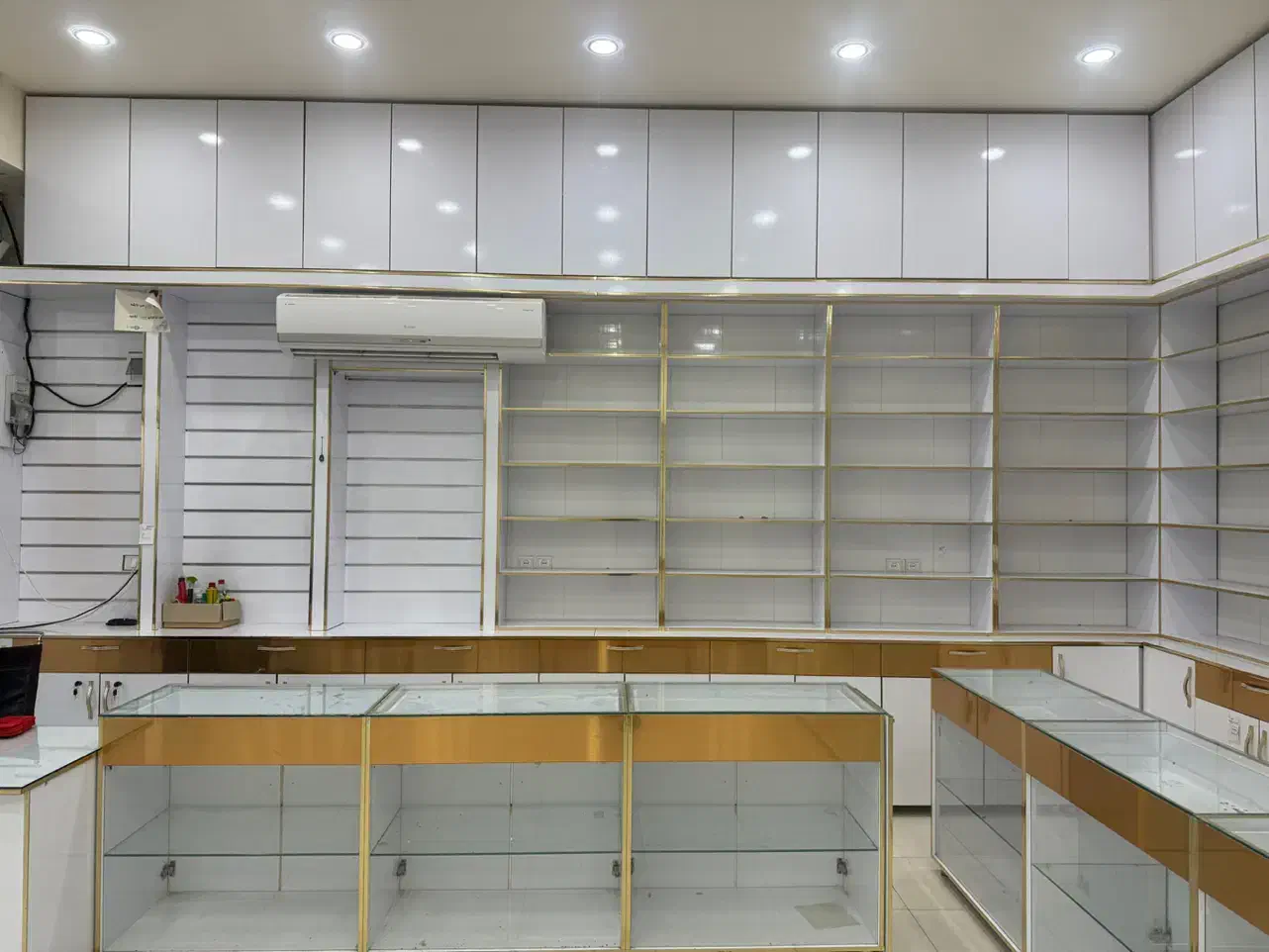 فروش دکور مغازه|فروشگاه و مغازه|لامرد, |دیوار