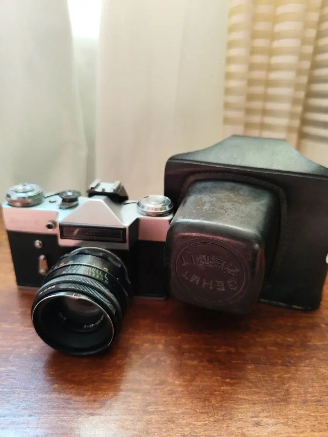 دوربین قدیمی زنیت روسی با لنز هلیوس|دوربین عکاسی و فیلم‌برداری|تهران, بلوار کشاورز|دیوار