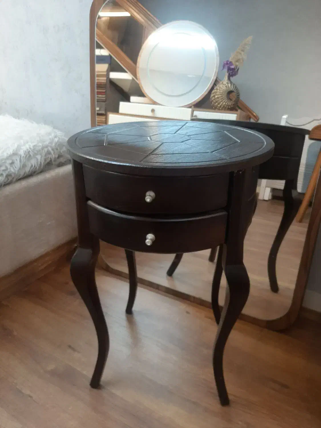 میز اباژور،میزتلفن|میز تلفن|اهواز, نادری|دیوار