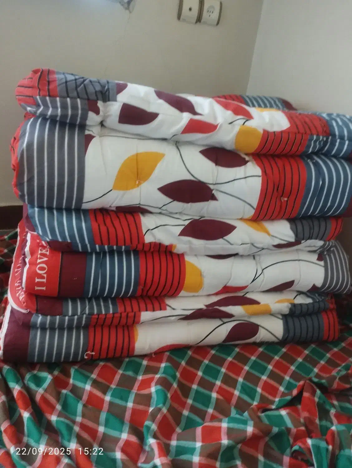 تشک پنبه ای تمیز و نو|رختخواب، بالش، پتو|ایذه, |دیوار