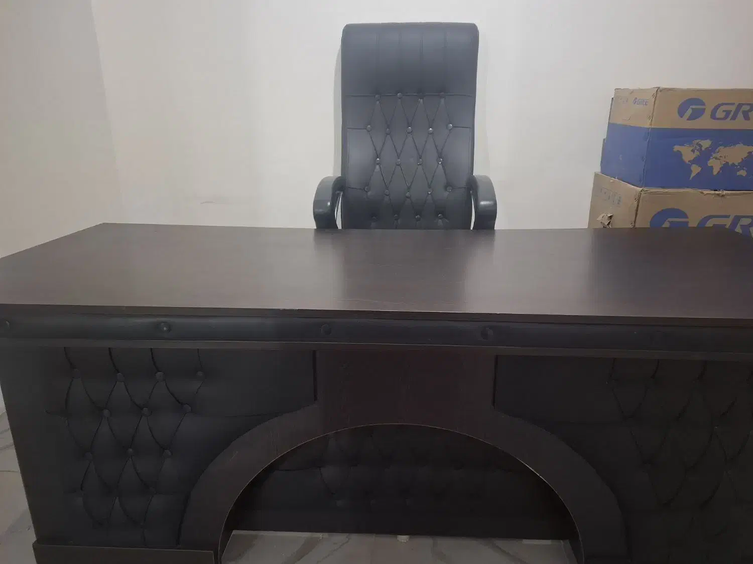 میز اداری|مبلمان اداری|قشم, |دیوار