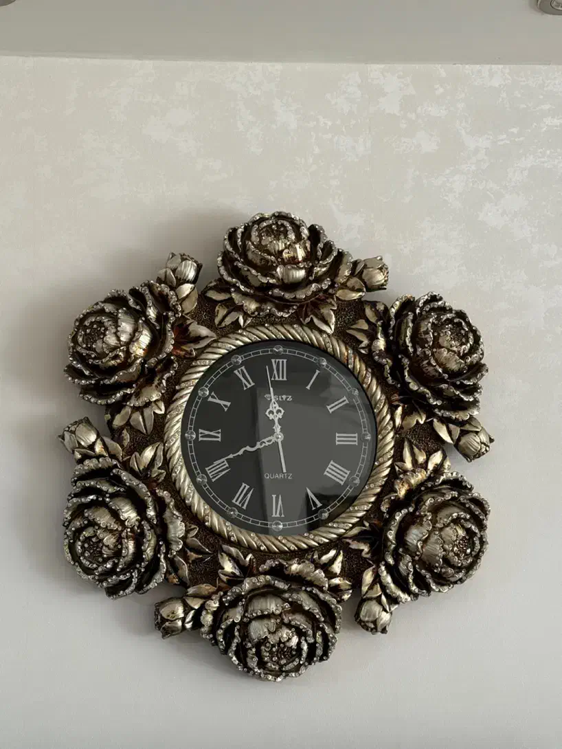 ساعت لوکس زیبا|ساعت دیواری و تزئینی|اصفهان, دشتستان|دیوار