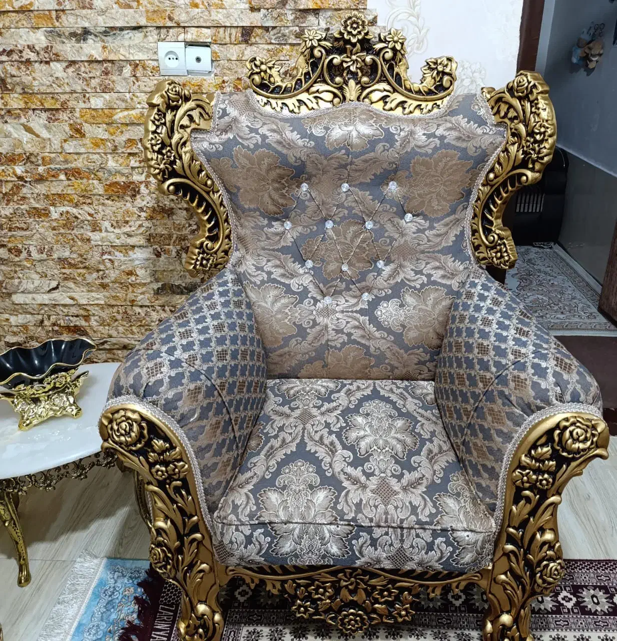 مبل سلطنتی|مبلمان خانگی و میز عسلی|ماکو, |دیوار