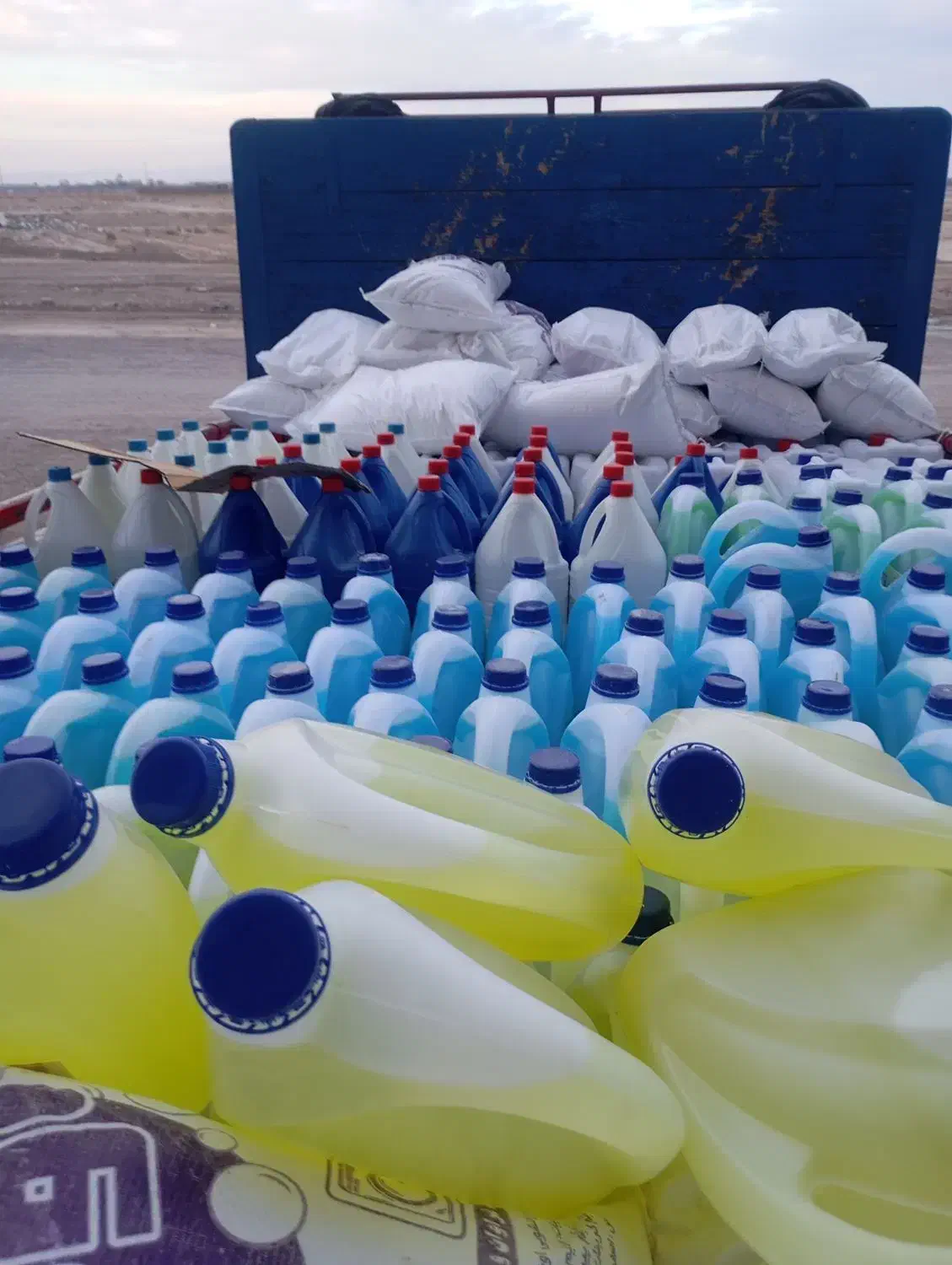 تولیدی|مواد شوینده و دستمال کاغذی|برخوار, |دیوار