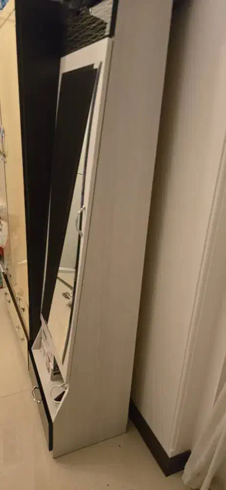 فروش تخت و میز توالت|تخت و سرویس خواب|قم, میرزائیه|دیوار