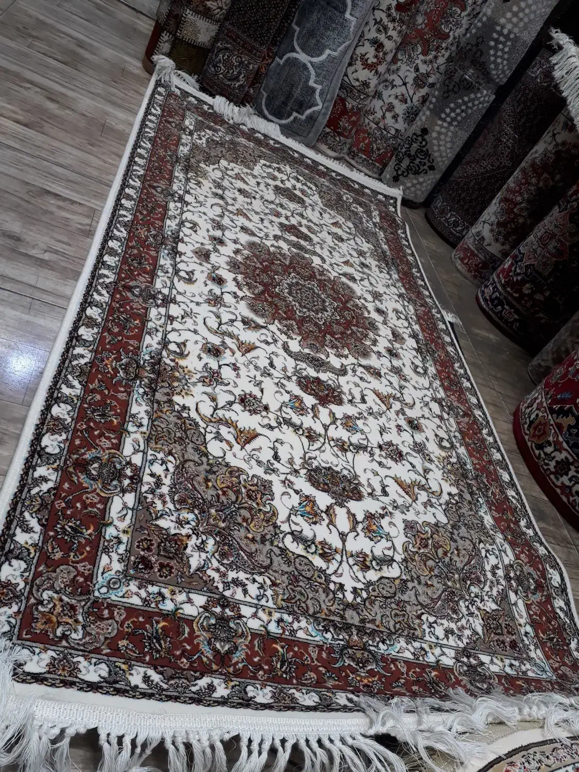 فرش اولیا آشپزخانه ۱۰۰۰شانه سایز ۲متر × یک|فرش|تبریز, |دیوار