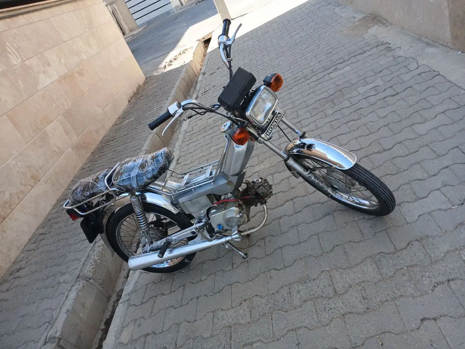 هندا ۷۰ سی سی|موتورسیکلت|مهاجران, |دیوار