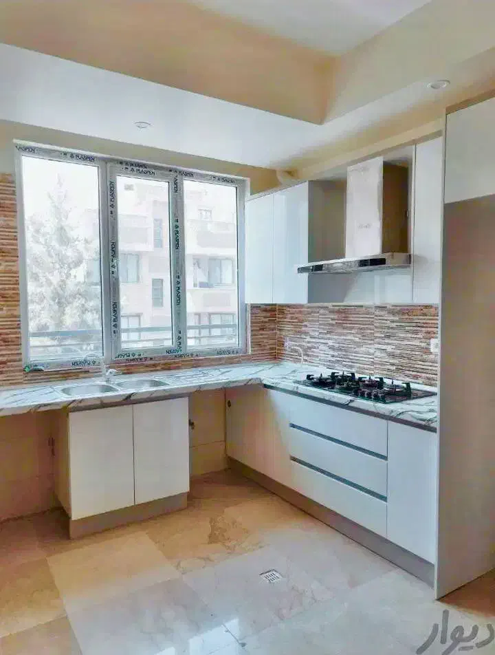 ۸۲ مـتـر / گـیشــا / ۳ سـالـه|اجارهٔ آپارتمان|تهران, شهرآرا|دیوار