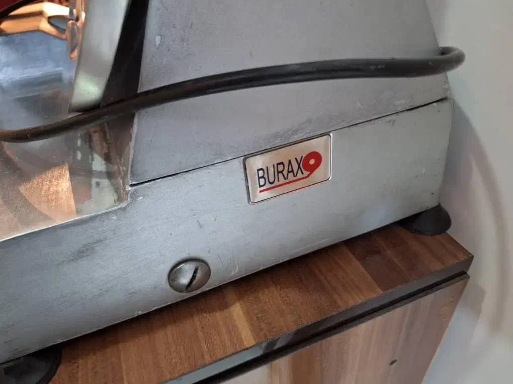 فروش و ی ژ ه کالباس بر براکس اصلی|فروشگاه و مغازه|شهرکرد, |دیوار