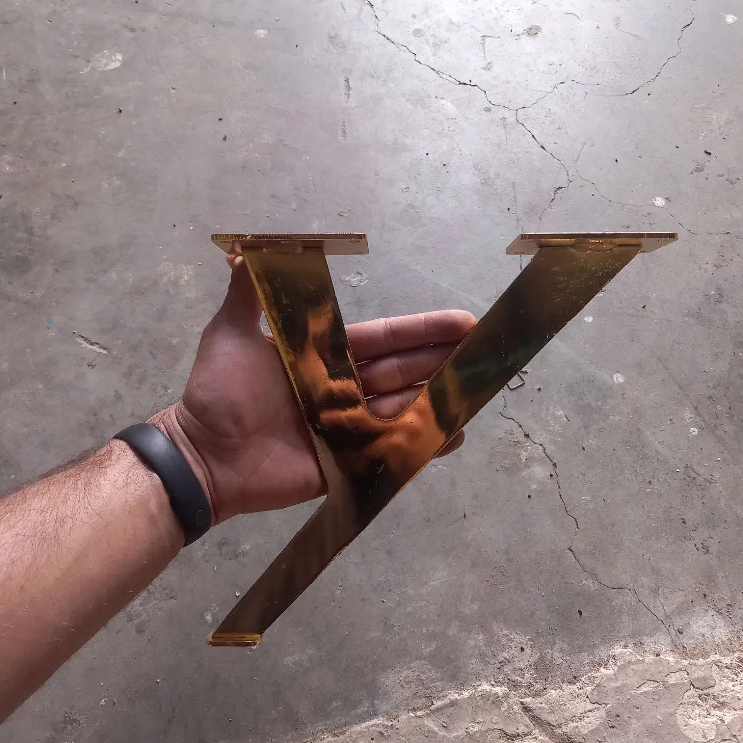 پایه فلزی|مبلمان خانگی و میز عسلی|چهاردانگه (تهران), |دیوار