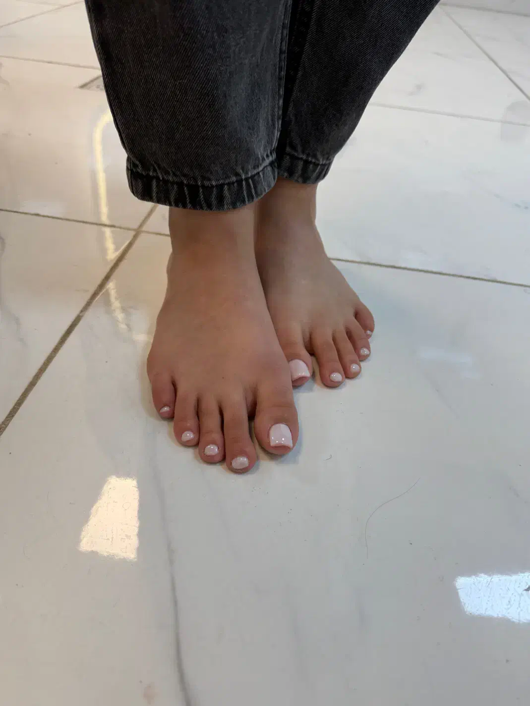 کاشت ناخن،ناخنکار،ژلیش،ناخن|خدمات آرایشگری و زیبایی|یزد, |دیوار