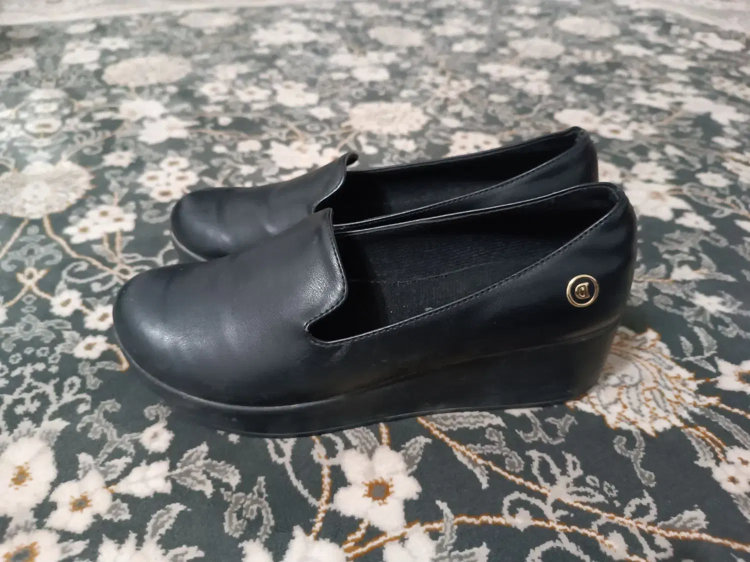 کفش زنانه درحد نو|کیف، کفش، کمربند|قروه, |دیوار