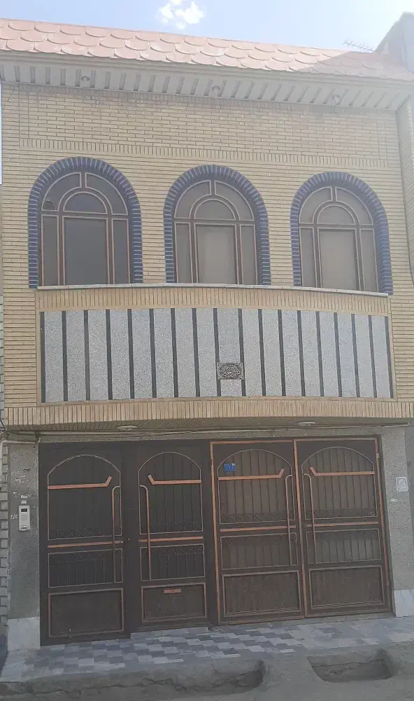 ویلایی دوطبقه ۱۲۵ متری|فروش خانه و ویلا|قم, زنبیل آباد|دیوار