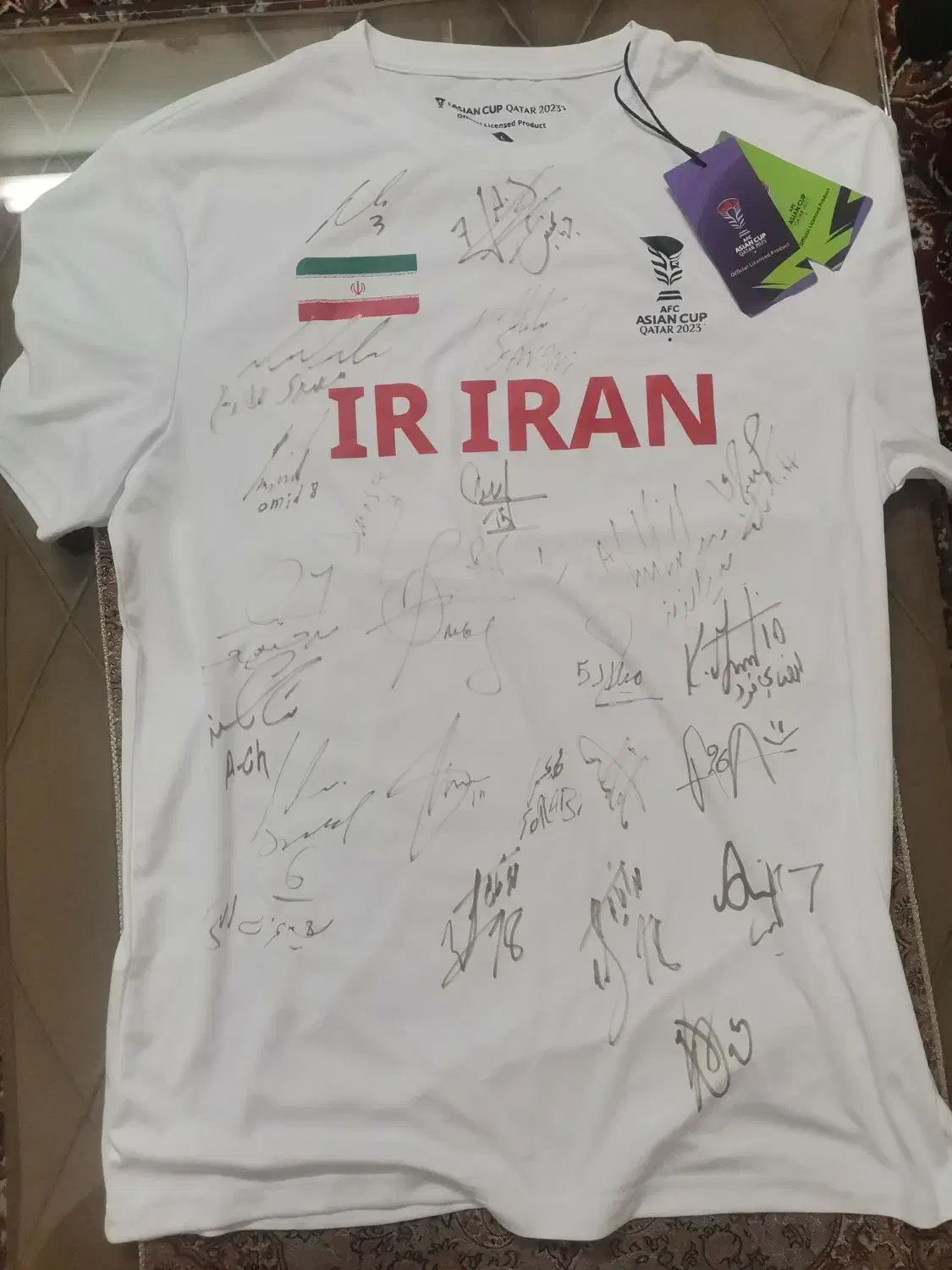 تیشرت امضاشده تیم ملی|کلکسیون و سرگرمی|چالوس, |دیوار