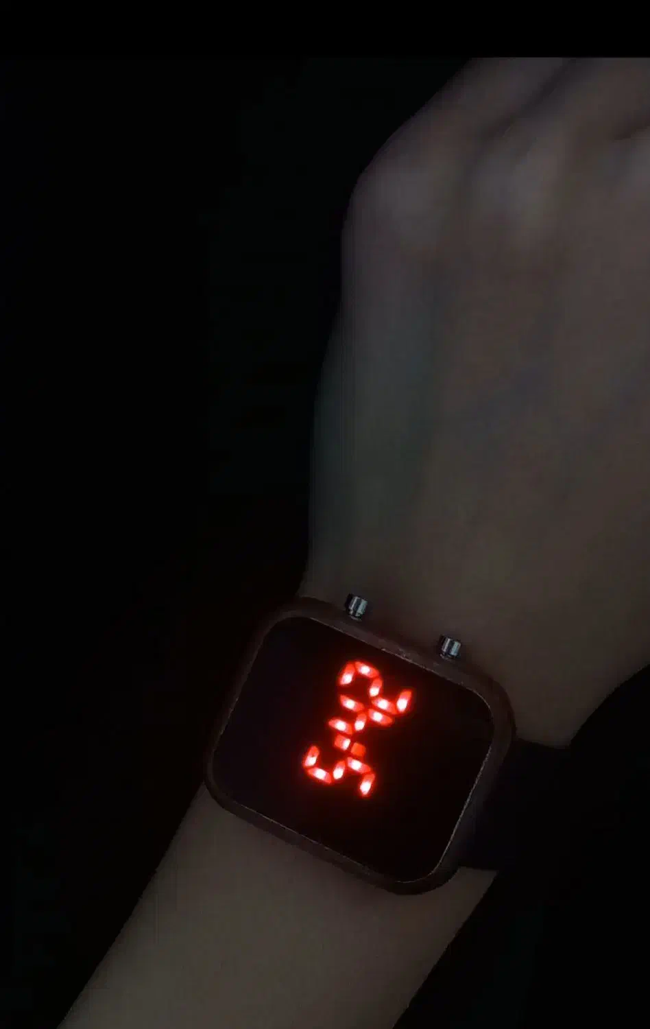 ساعت مُچی|ساعت|رشت, لاکان|دیوار