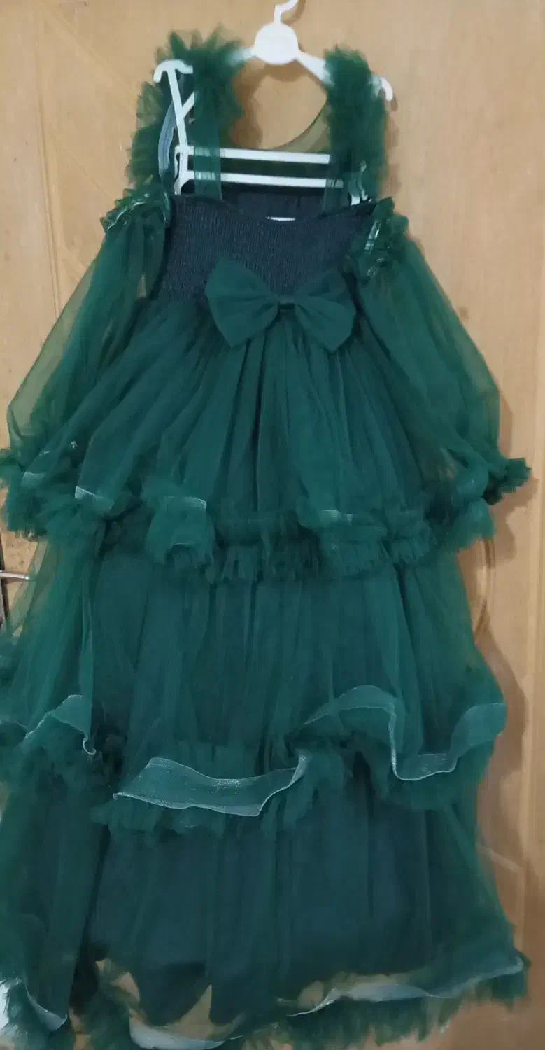 لباس مجلسی|لباس|هشتگرد, مدرس|دیوار