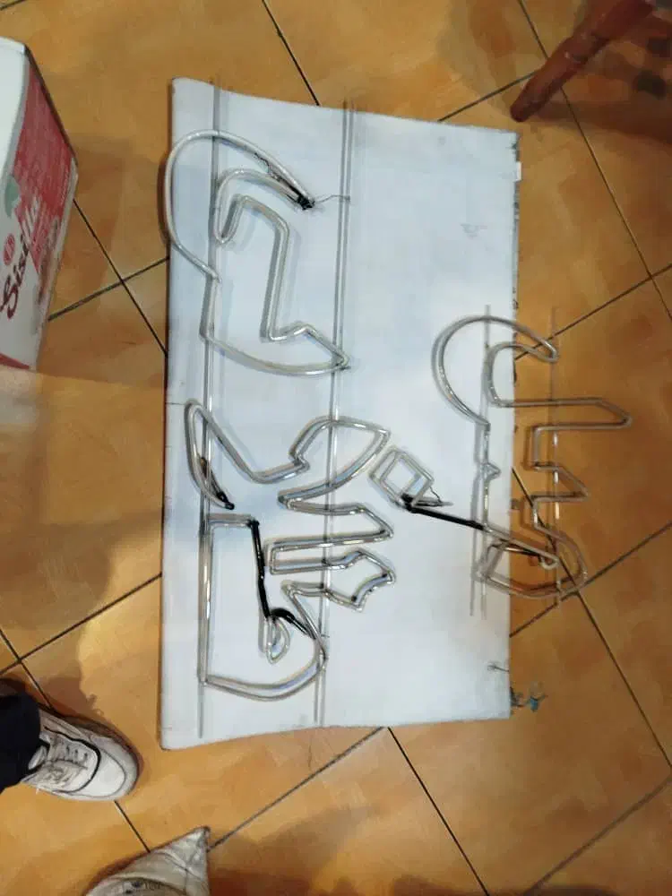 نئون مبل  و فروش  اقساط|لامپ و چراغ|تبریز, |دیوار