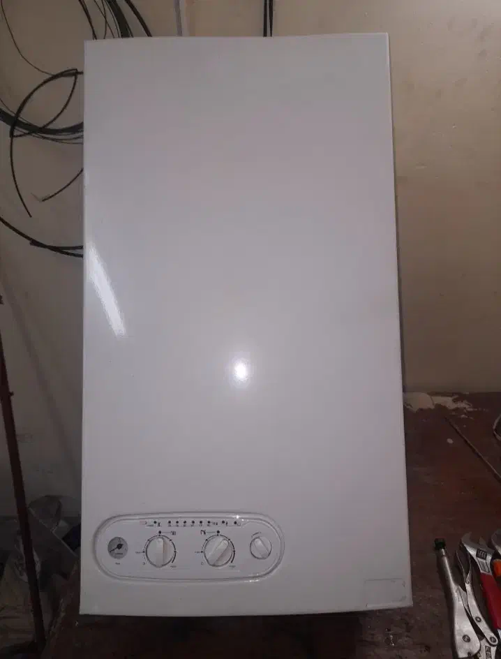 پکیج ۲۴۰۰۰ فندار دومبدل بلوکه برنجی|آبگرمکن، پکیج، شوفاژ|مشهد, اقبال|دیوار