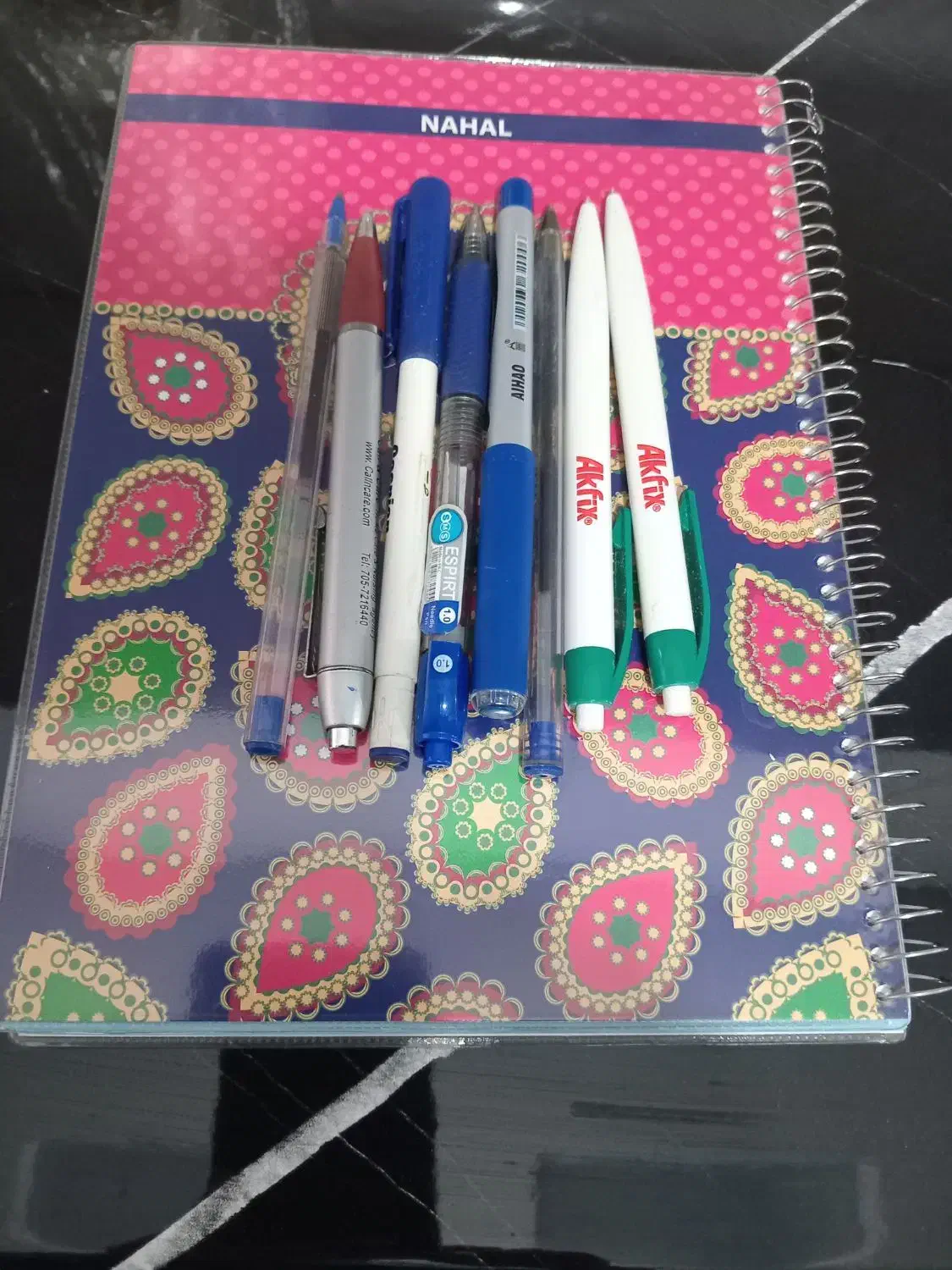 تعدادی خودکارو خودنویس ودفترفانتزی ۱۰۰ برگ|لوازم التحریر|تهران, شیوا|دیوار