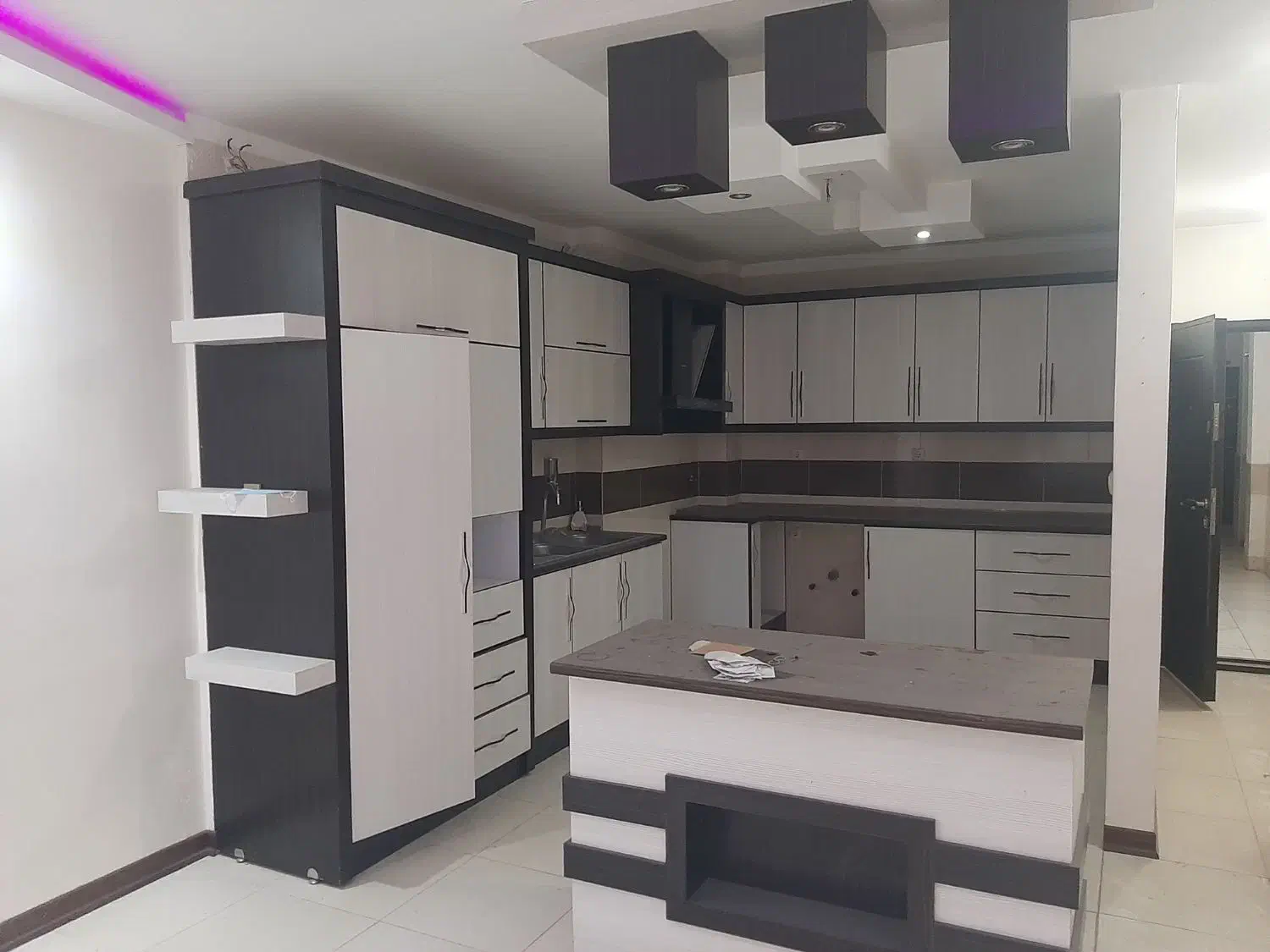 دوخوابه۱۱۲متری جنوبی پرنور سالن بزرگ|فروش آپارتمان|فولادشهر, C2|دیوار