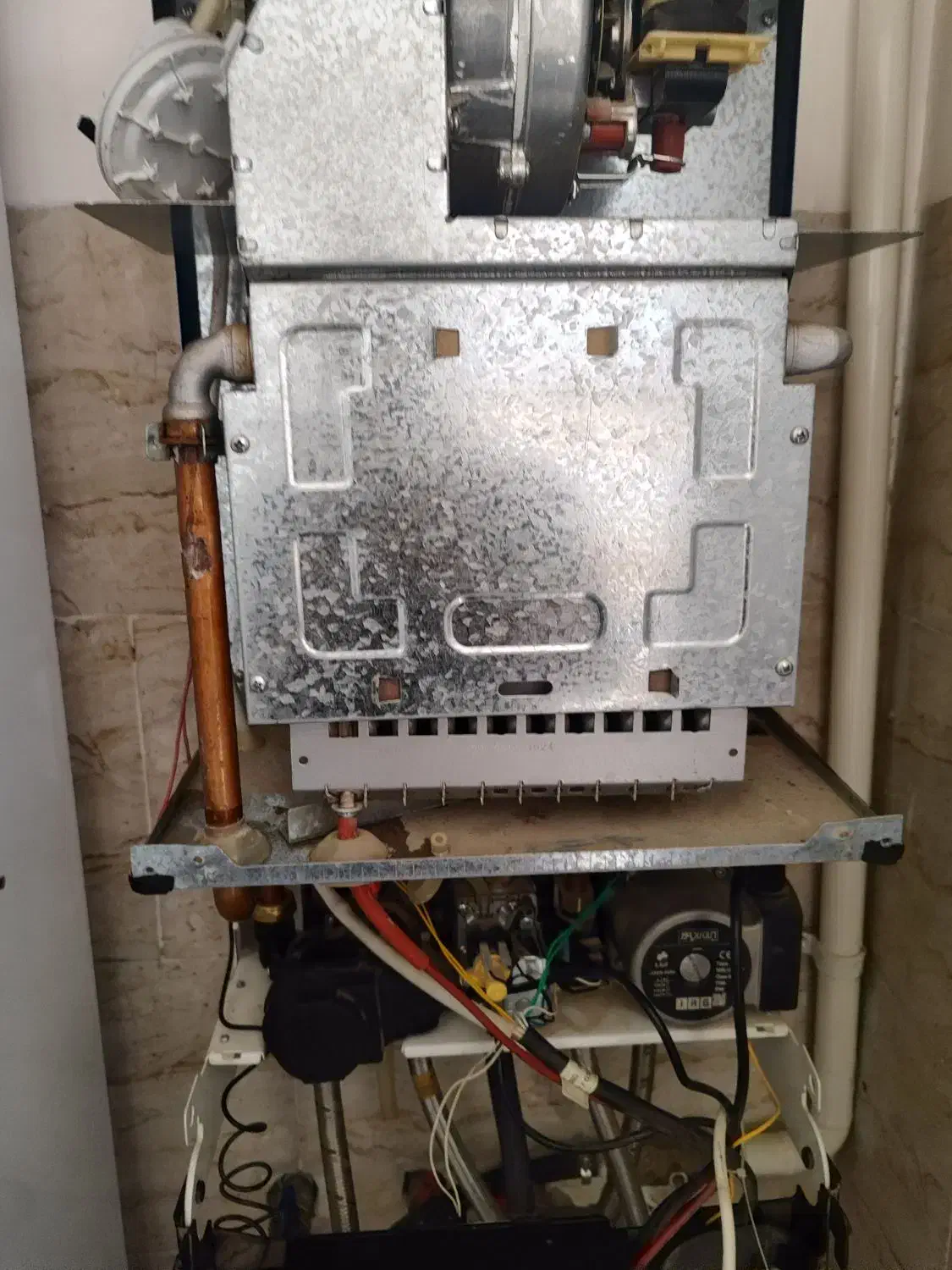 تعمیرات انواع پکیج های ایران رادیاتور بوتان ولورچ|خدمات پیشه و مهارت|کرمان, |دیوار