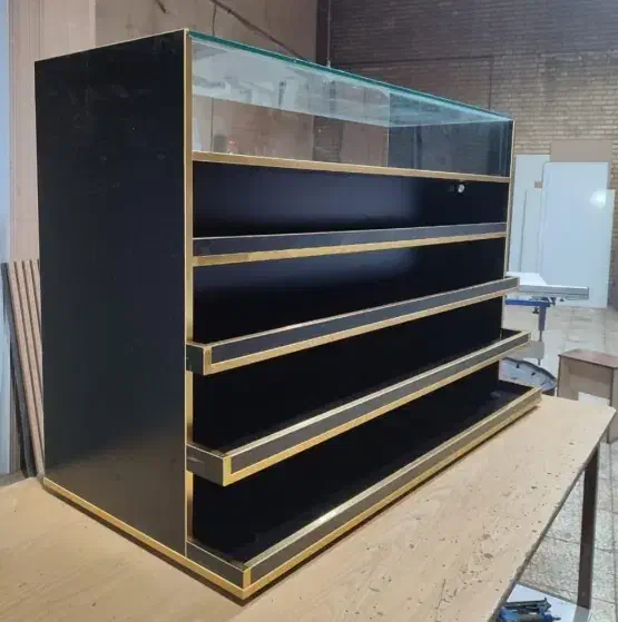 ویترین بلند فروشگاهی|فروشگاه و مغازه|اصفهان, ارداجی|دیوار