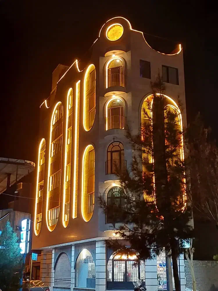 قـلـب جـمـهـوری/سـه خـواب نـور/مـطـبـخ+مـسـتـر/تـک|فروش آپارتمان|قم, قلعه یزدیها|دیوار