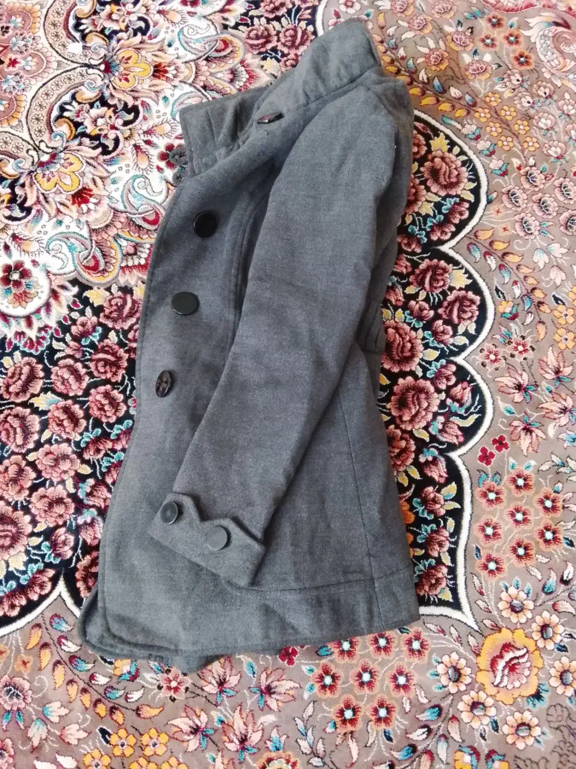 چند عدد کاپشن و پالتو برای فروش گذاشتم سایز38یا40|لباس|رودهن, |دیوار