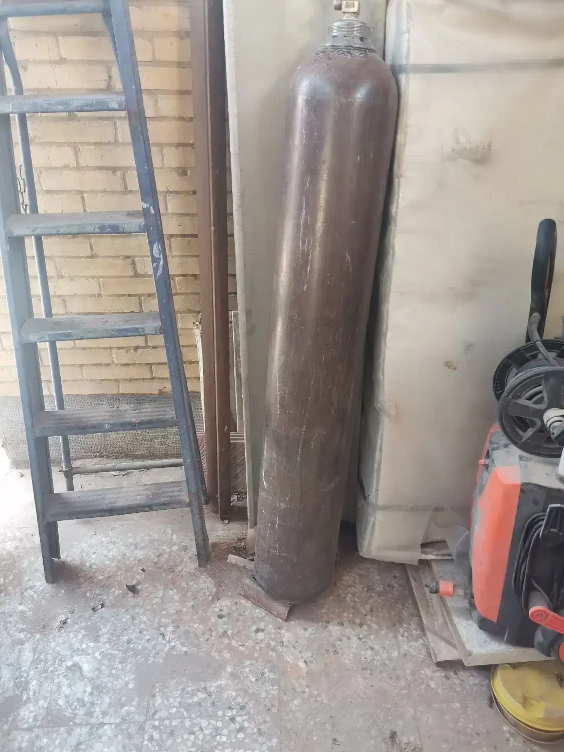 یک دستگاه هوا برش یا کامل|ابزارآلات|نگار, |دیوار