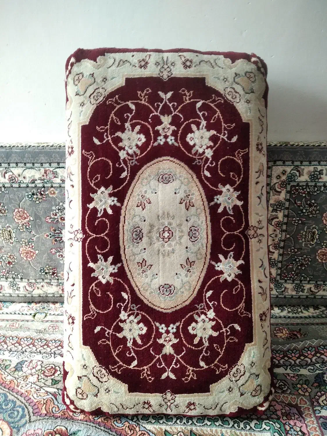 پشتی درحد|پشتی|سنندج, |دیوار