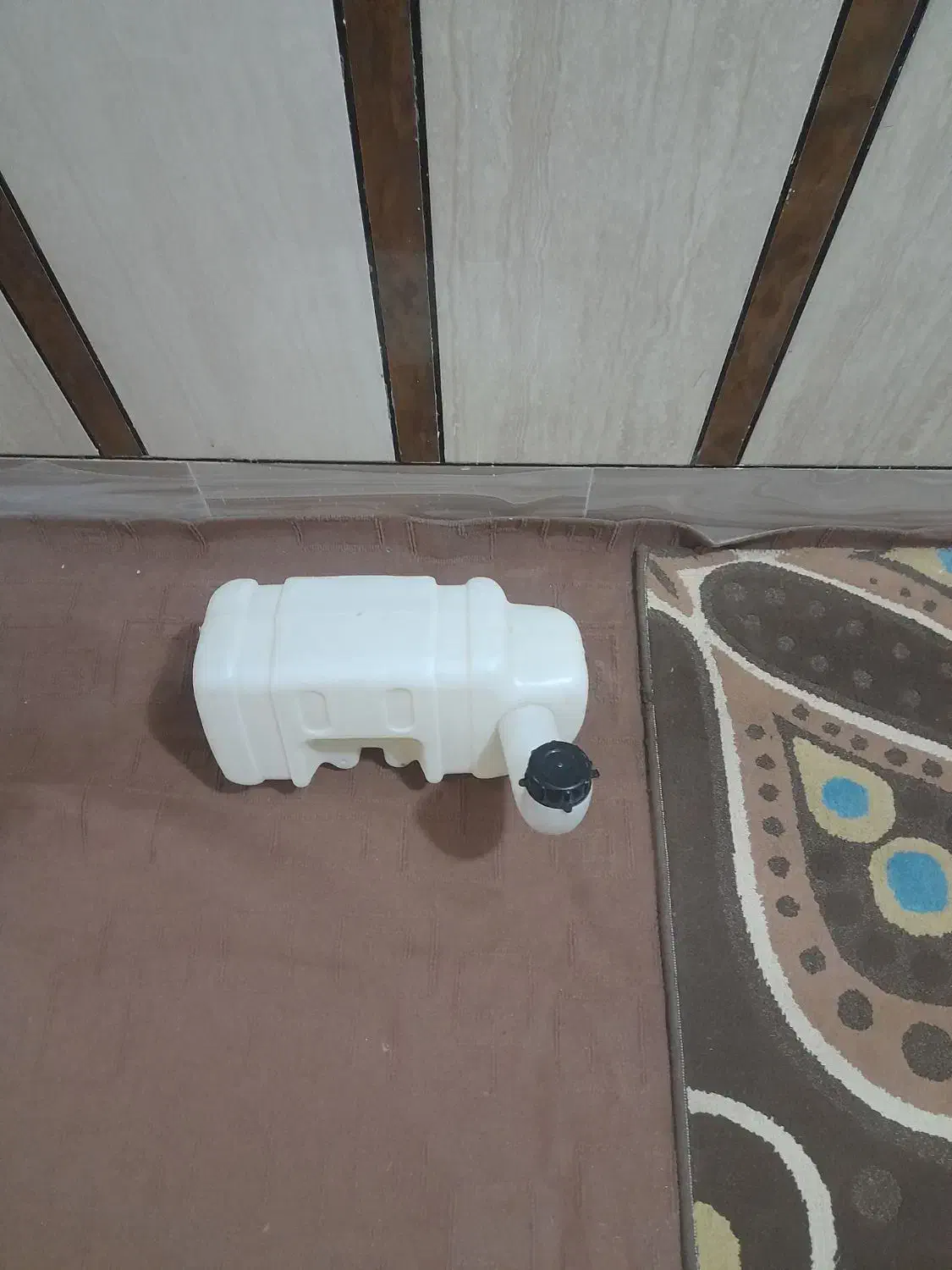 مخزن آب ولوو|قطعات یدکی و لوازم جانبی|کارون, |دیوار