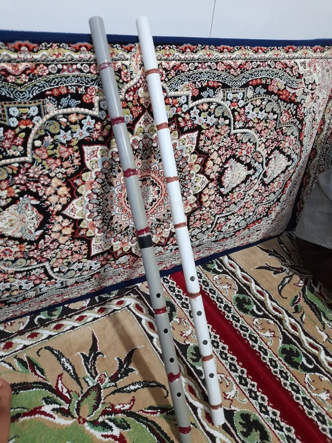 نی لبی|سازهای بادی|مرودشت, ژیان|دیوار