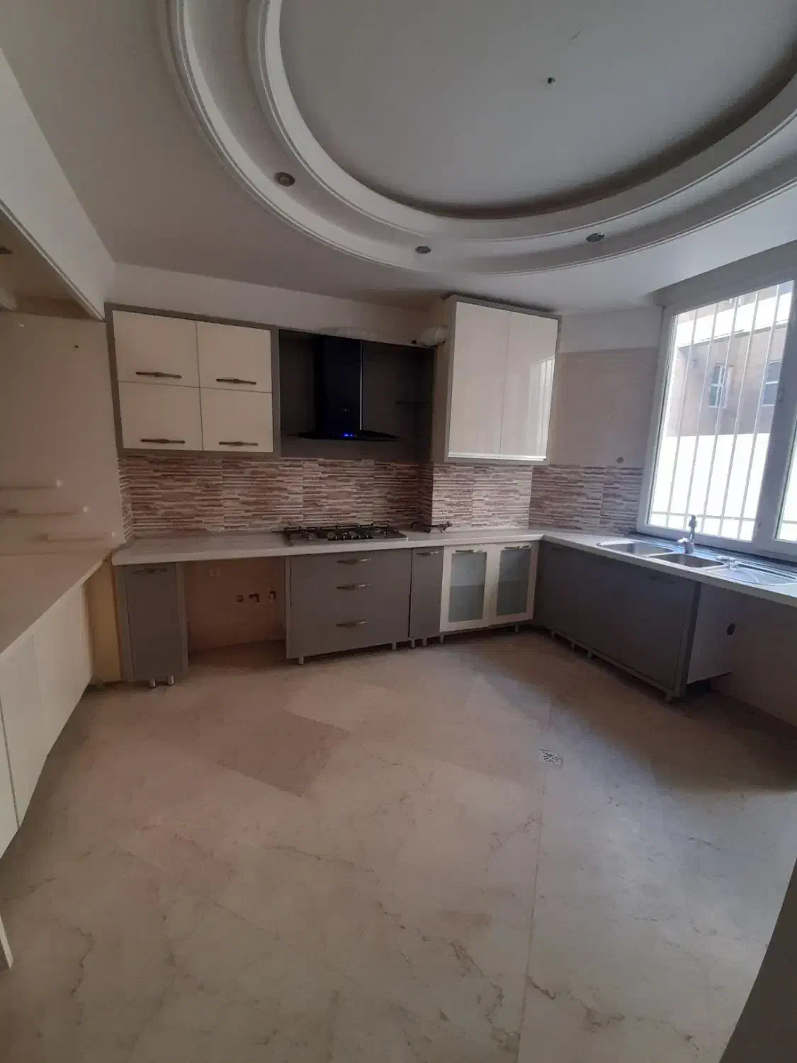 ۱۰۰ متر دو خوابه فول امکانات مرزداران ابراهیمی