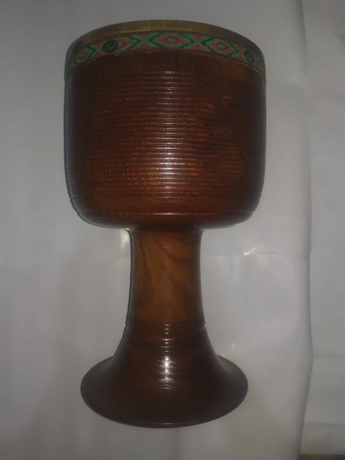 تنبک شیروانی تک مهر|سازهای سنتی|صدرا-فارس, فاز ۱|دیوار