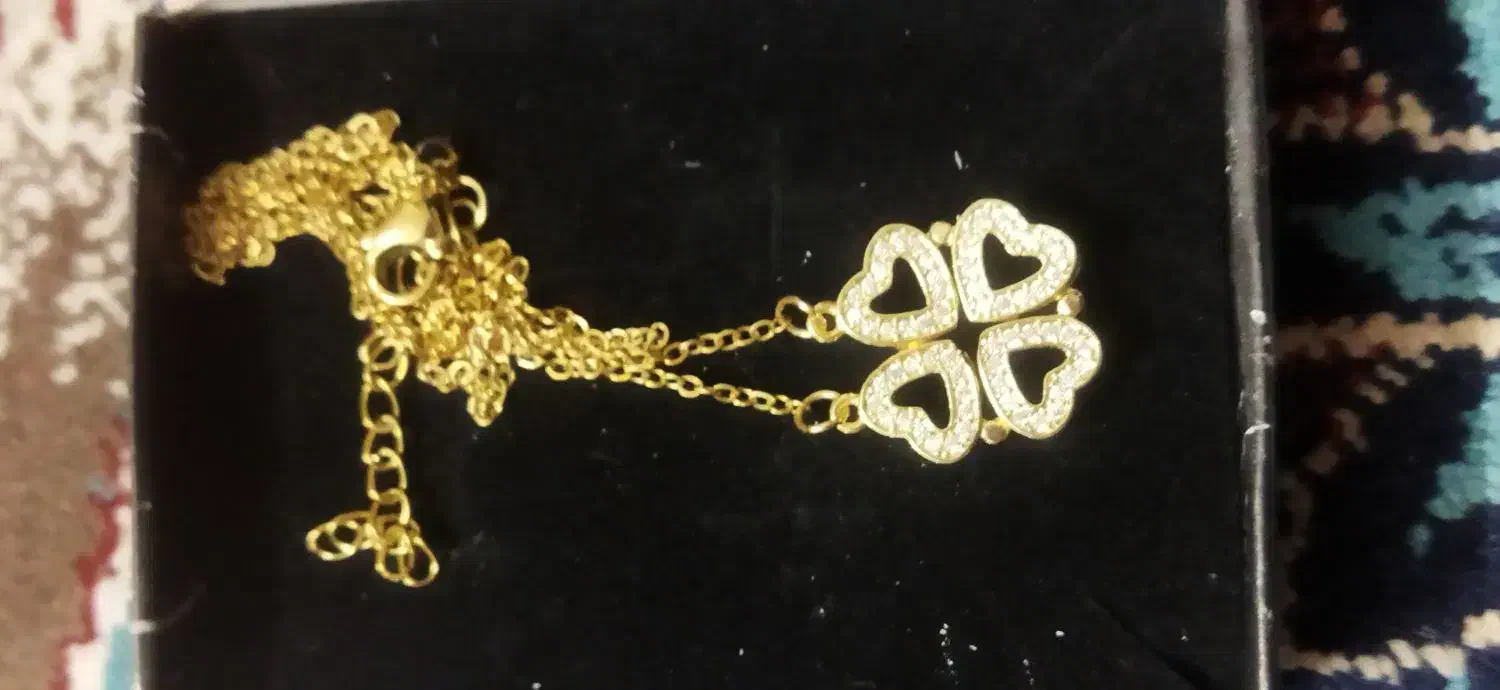 زیور آلات|بدلیجات|گلپایگان, |دیوار