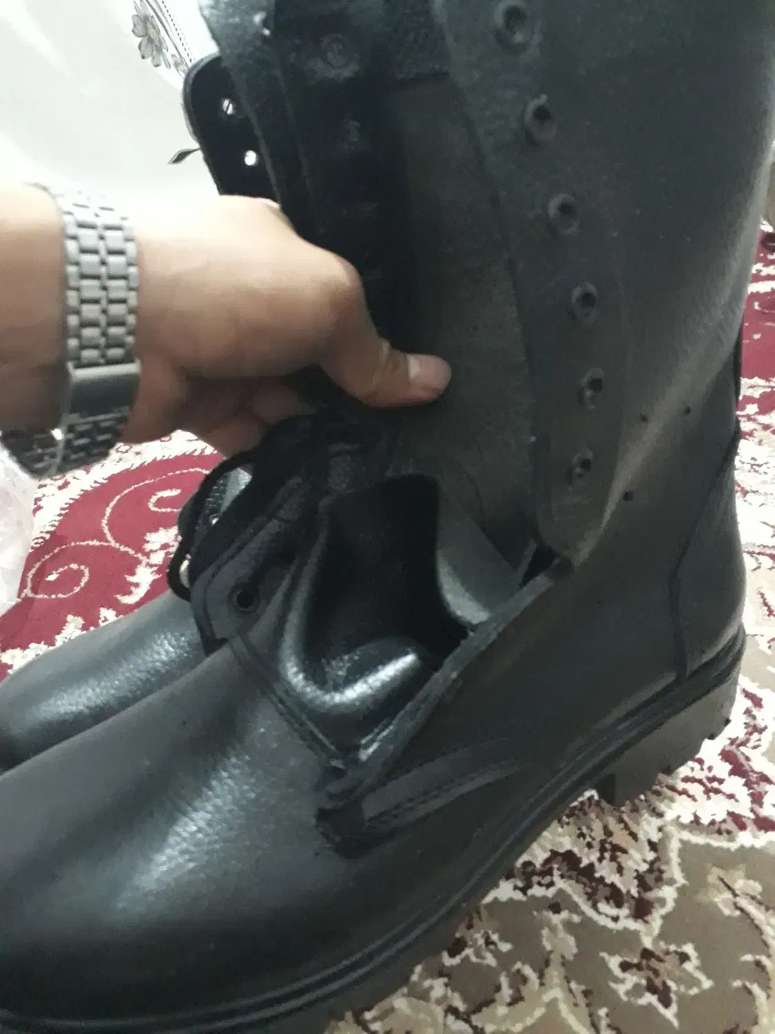 پوتین سربازی|کیف، کفش، کمربند|نقده, |دیوار