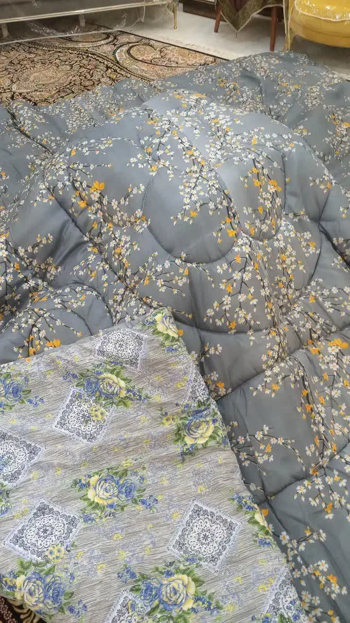 لحاف کرسی|رختخواب، بالش، پتو|برخوار, |دیوار