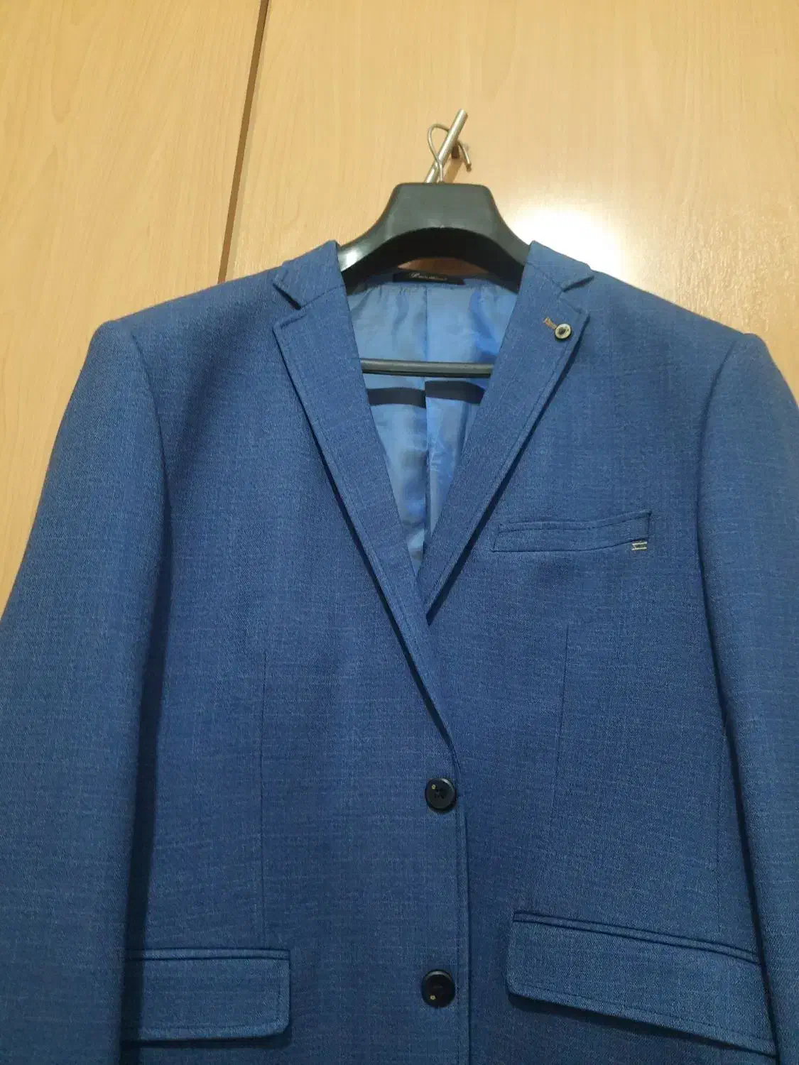 تک کت|لباس|تبریز, |دیوار