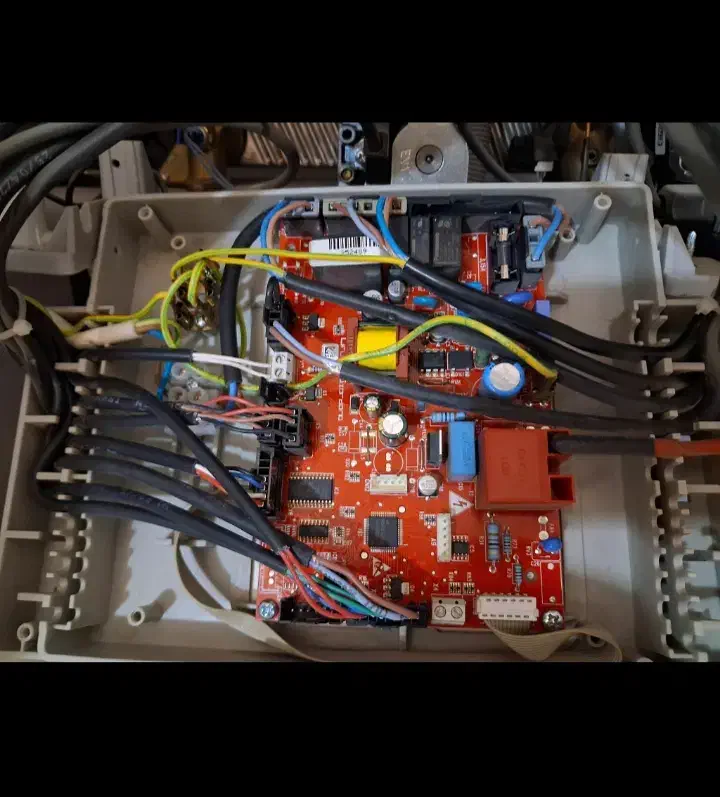 نمایندگی تعمیر و نصب پکیج بوتان لورچ.ایران|آبگرمکن، پکیج، شوفاژ|همدان, |دیوار