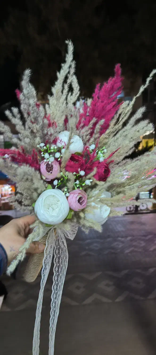 به یک خانم مجرد باروابط عمومی بالا جهت فروشندگی|استخدام خدمات فروشگاه و رستوران|خوی, |دیوار