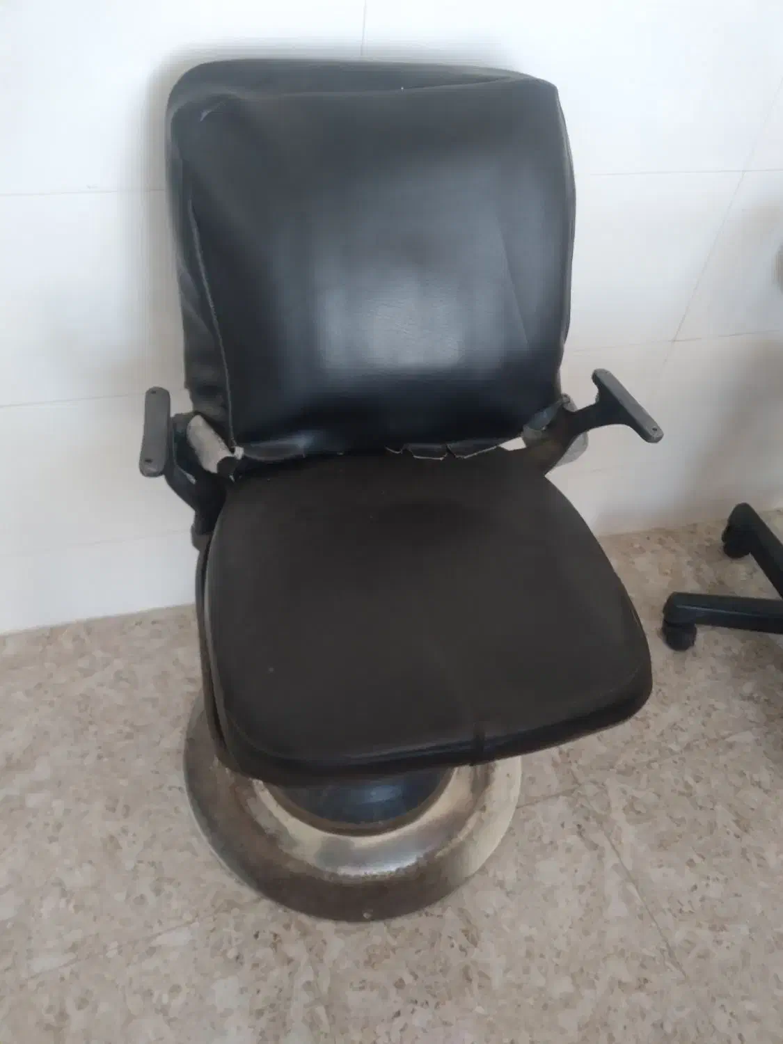 صندلی|صندلی و نیمکت|اهر, |دیوار