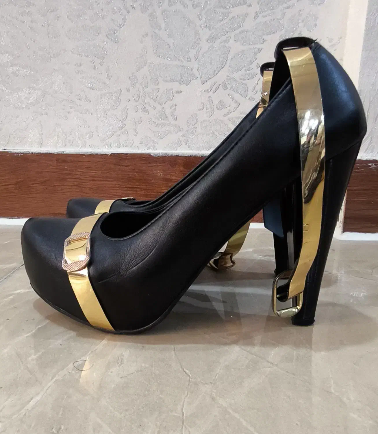 کفش مجلسی پاشنه بلند|کیف، کفش، کمربند|قرچک, شهرک طلائیه|دیوار