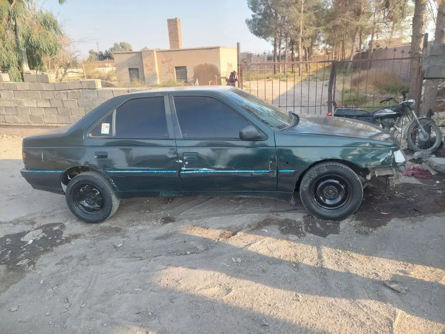 پژو۲۰۰۰ مدل ۷۷|خودرو سواری و وانت|زرند, |دیوار