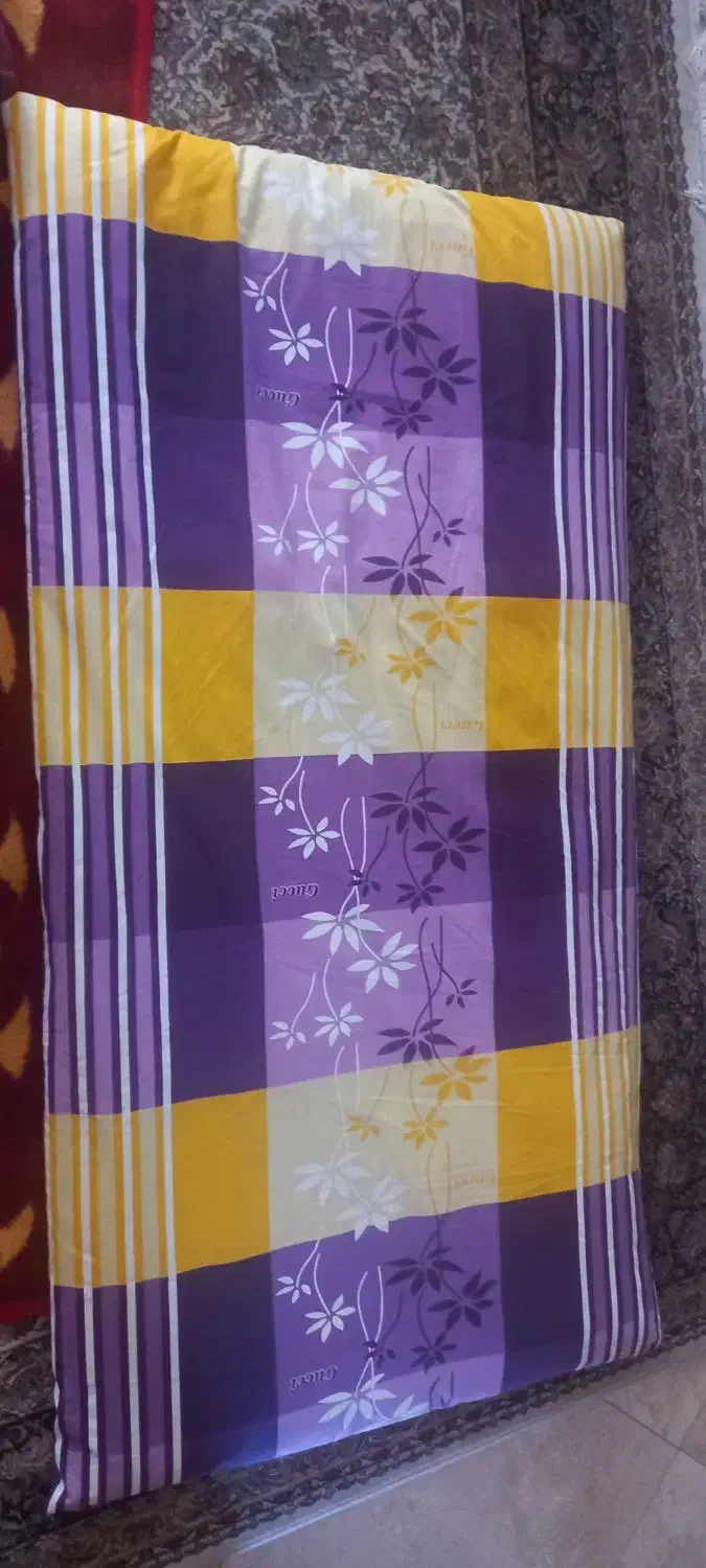 تشک پنبه ای|رختخواب، بالش، پتو|اراک, |دیوار