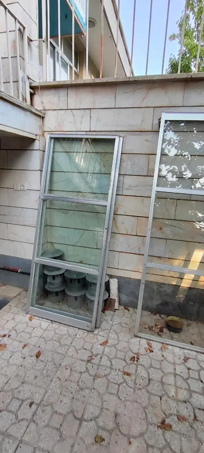 دربهای آلومینیومی ریلی وسرویس وپنجره ریلی و لولایی|مصالح و تجهیزات ساختمان|دماوند, دماوند|دیوار